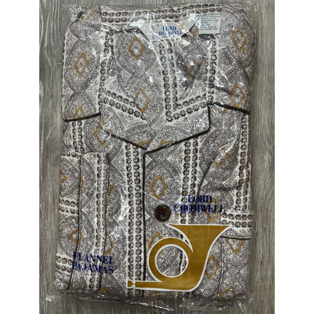 Vintage Deadstock 1960s Sealed Lord Cromwell Flannel Pajamas Size XL (46-48)